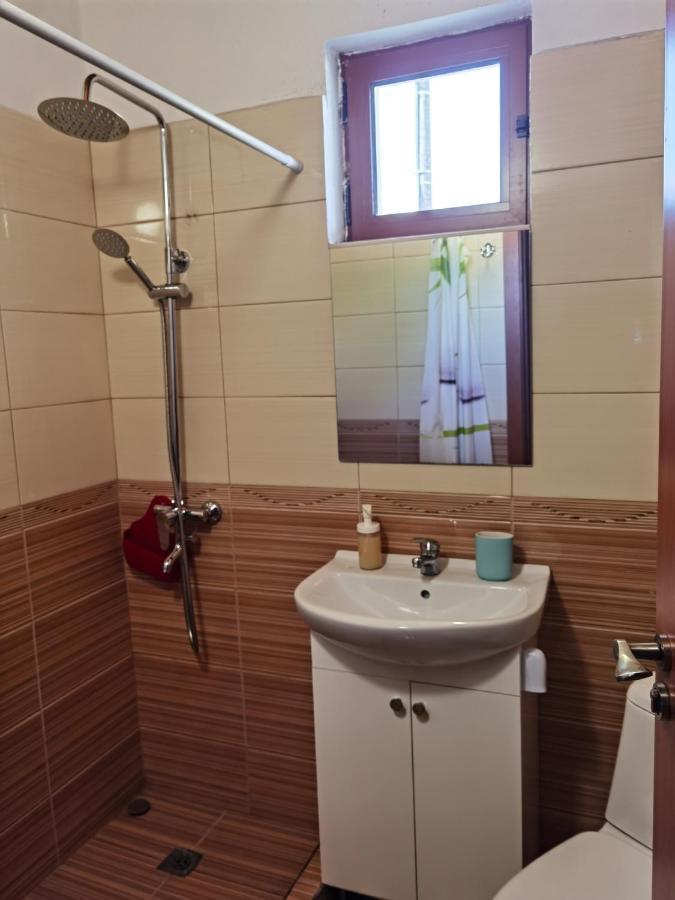 Guest House Yana Turkasheni Екстер'єр фото