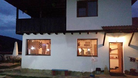 Guest House Yana Turkasheni Екстер'єр фото