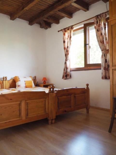 Guest House Yana Turkasheni Екстер'єр фото